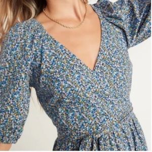 Old Navy floral wrap smocked dress